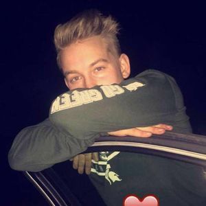 Meet your Posher, Brandon